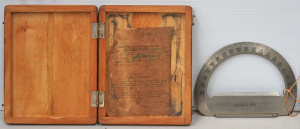 Lot 172 - 1930s boxed coated brass Soviet navigational protractor stamped Made i