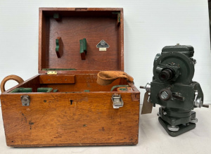 Lot 133 - 1940s boxed Hilger & Watts (weather) balloon theodolite (UK) - 36c