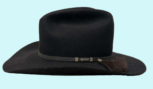 Lot 144 - Gents black Akubra hat - wide brim, size 61 exc Cond