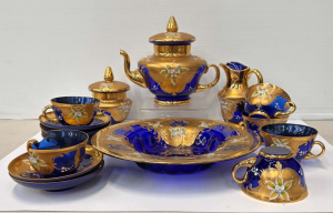 Lot 221 - 15 pces Venetian cobalt blue glass incl large bowl & tea service w