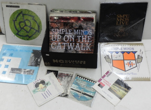 Lot 066 - Group lot of vintage vinyl LPs and 45s of Simple Minds
