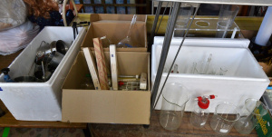Lot 075 - 4 x Boxes of Modern Assorted Scientific Lab Glassware & Equipment