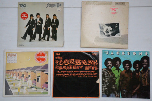 Lot 104 - Small lot Vintage Vinyl Lp Records - Skyhooks (Red Vinyl), Fleetwood M