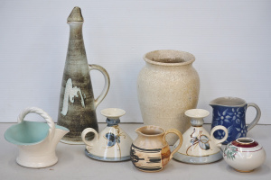 Lot 114 - Group lot vintage & Modern Australian Pottery - Barambah Jug, smal
