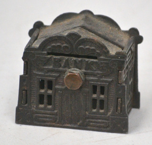 Lot 176 - Vintage Cast Iron Bank coin Money Box 6cm H