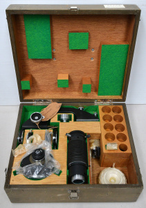 Lot 183 - 1960s boxed Union Optical photomicrography set (China) - box 36cm W