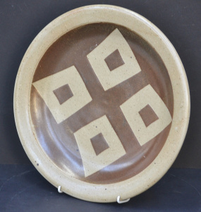 Lot 214 - Malcolm Stewart (1945 - ) Australian Pottery Platter Charger - Geometr