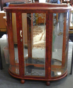 Lot 008 - Vintage mid-century demilune mirror-backed display cabinet w 2 glass s