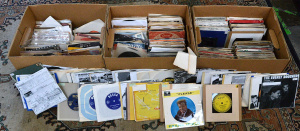 Lot 010 - 3 x Boxes of 45rpm Vinyl Singles incl The Everly Bros, Snoopy vs Red B