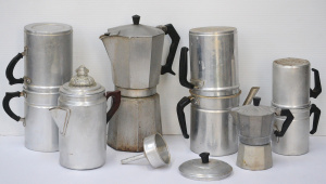 Lot 080 - Group of vintage Italian and other aluminium stovetop percolator and N