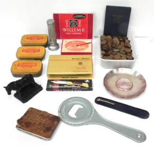 Lot 085 - 2 x small boxes - Vintage Coins, Tobacco Tins & other items - Hors