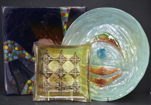 Lot 154 - 3 x pieces Modern Slump Glass - Colourful & Geometric designs plat
