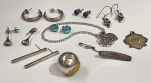 Lot 165 - Grp mostly Silver jewellery - 6 prs Earrings, gemstone studs, ball pen