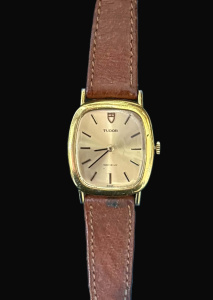 Lot 169 - c1968 Tudor Geneve ladies watch,9505 610987, manual wind, gold dial, w