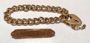 Lot 172 - 2 x pces Vintage jewellery - small 9ct rose gold bar brooch & girl