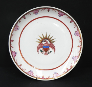 Lot 189 - Vintage Chinese export ware ceramic charger decorated in Hong Kong wit