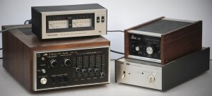 Lot 017 - Group of vintage audio equipment inc Realistaic APM- 200 Peak & RM