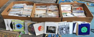 Lot 028 - 3 x Boxes of Vintage Mixed 45rpm Vinyl Singles incl Connie Frances, Te