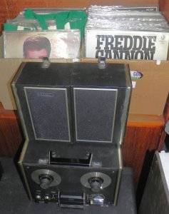Lot 044 - Vintage Sanyo portable Reel to Reel Tape Recorder MR- 915 + 2 x Boxes