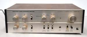 Lot 085 - Vintage Luxman 707II Solid State Stereo Integrated Amplifier (37 5cm W
