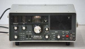 Lot 087 - Vintage Yaesu Musen FRG- 7 Communications Receiver - 36cm W