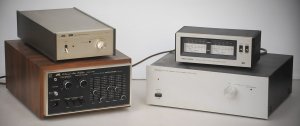 Lot 093 - Group of vintage audio equipment inc Realistic APM- 200 Peak & RMS