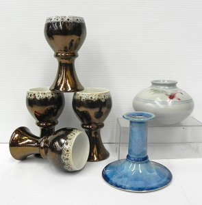 Lot 147 - Group Lot of Australian & other pottery inc, David Williams Blue C