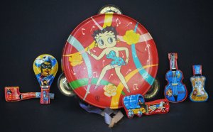 Lot 164 - Group vintage Japanese Tin Toys inc Betty Boop Tamborine & 5 x To