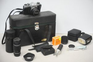 Lot 183 - Vintage cased 35mm camera kit inc Asahi Pentax SP 1000 camera, flash u