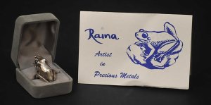 Modern Silver Tree Frog Ring by Raina Enaader Studios Qld