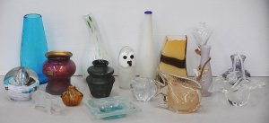 Lot 075 - Group lot of Glass inc Angelfish with gold flecks, Penguin, Frosted Pi