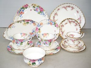 Lot 146 - Group lot Royal Albert inc Dimity Rose Trio, Cake Plate, Side plate an