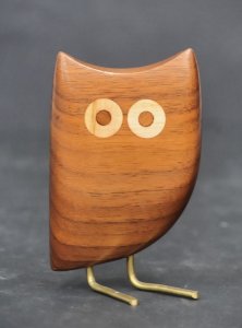 Lot 151 - Vintage 1970s Modernist Owl Figure - carved & shaped Teak body w l