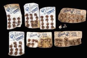 Lot 031 - Qty vintage carded The Burlington collar & lever studs