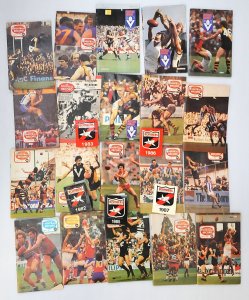 Lot 033 - Small Lot of Vintage VFL Ephemera incl 1960-70s Football Record &