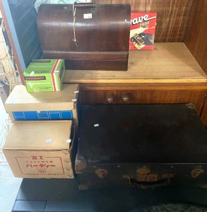 Lot 039 - Group lot - old Portable Singer Sewing Machine w all Access, Slide Pro