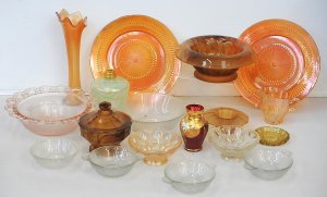 Lot 080 - Large grp coloured glass incl Marigold Carnival glass plates, lily vas