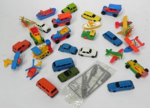 Lot 089 - Group of Vintage West German snap together plastic vehicle toys inc Br