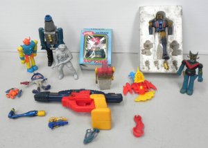 Lot 091 - Group of Vintage toy robots and space men inc Arco GoBots Mighty Robot