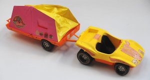 Lot 105 - 2 x piece Vintage 1972 Barbie 'Goin Camping' set - beach Buggy & P
