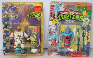 Lot 108 - 2 x Vintage mint on card Playmates Teenage Mutant Ninja Turtle (cartoo