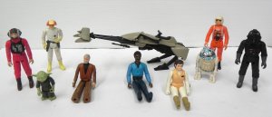 Lot 109 - Group of Vintage loose Star Wars toys inc figures inc Speeder Bike (1