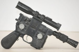 Lot 114 - Vintage Kenner Star Wars Han Solo Blaster c1978 - 25cm L - complete wi