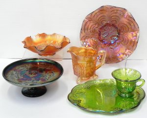 Lot 170 - Group lot Vintage Carnival Glass inc Amethyst Crown Crystal Butterfly