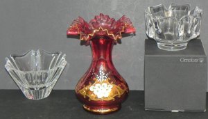Lot 172 - 3 pces inc Slovakian Ruby glass vase with Hand painted gilt & flor