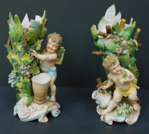 Lot 187 - Pair of quality Victorian continental figural vases - 23cm H - minor d
