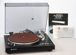 Lot 051 - Vintage heavy Sharp Optonica Turntable - direct drive, fully automatic