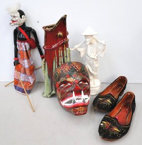 Lot 122 - Group of Eastern items inc drip glazed stylised fish vase (39cm H), Ch