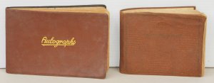 Lot 029 - 2 x small 1940-50s Albums inc Photograph Album & Autograph Album w