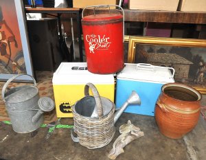 Lot 048 - Mixed Lot incl 3 x Vintage Eskys & 3 x Vintage Watering Cans incl